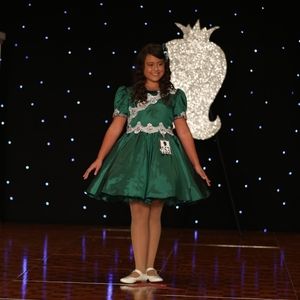 Girls natural pageant Dress. Emerald Green